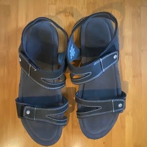 Khombu sandals